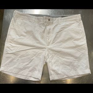 NWT Bonobos Stretch Wash Chino shorts 42in x 7in White . XXL